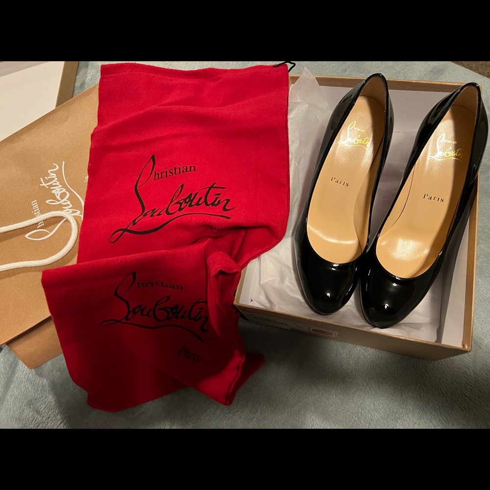 New Christian LouBoutin pump 100 size 37